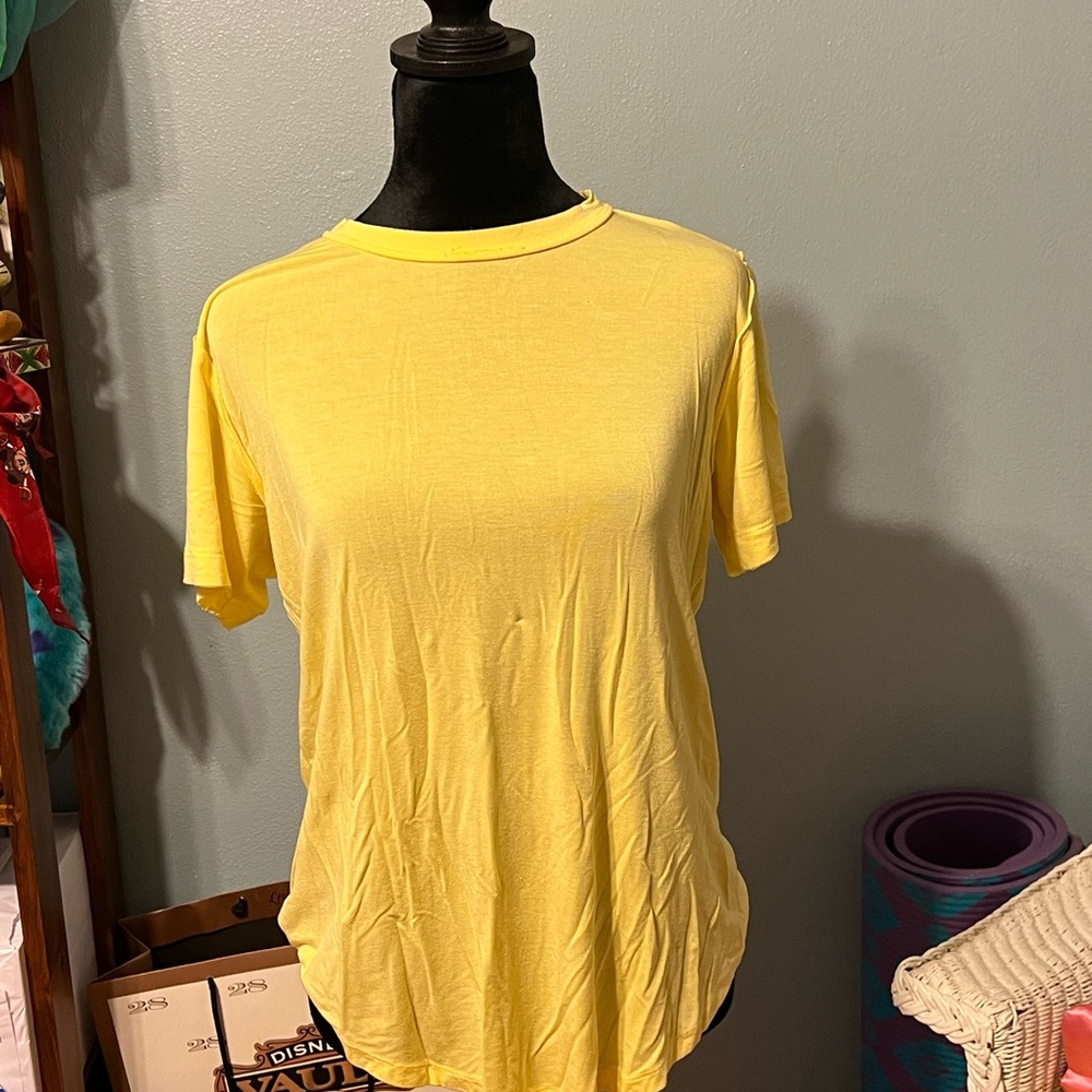 White Crow Yellow Fitted Short Sleeve Tee